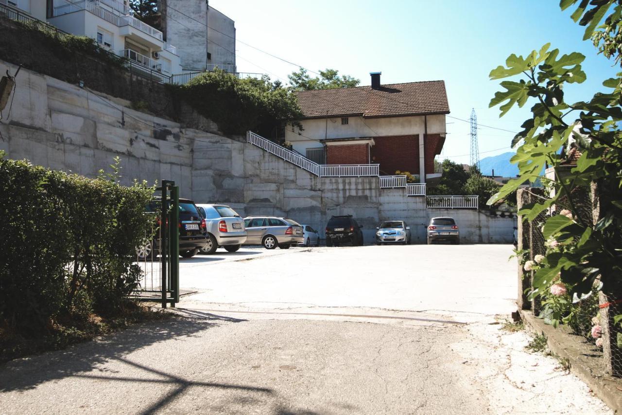 Hotel Oaza Конич Екстериор снимка